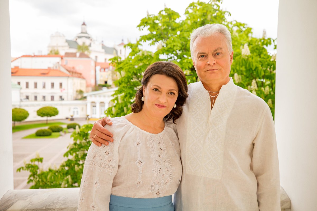 До святкування Дня вишиванки приєдналися президент Литви з дружиною