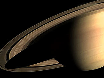 Астрономы укоротили сутки на Сатурне