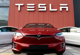 Tesla установка рекорд отгрузка машина