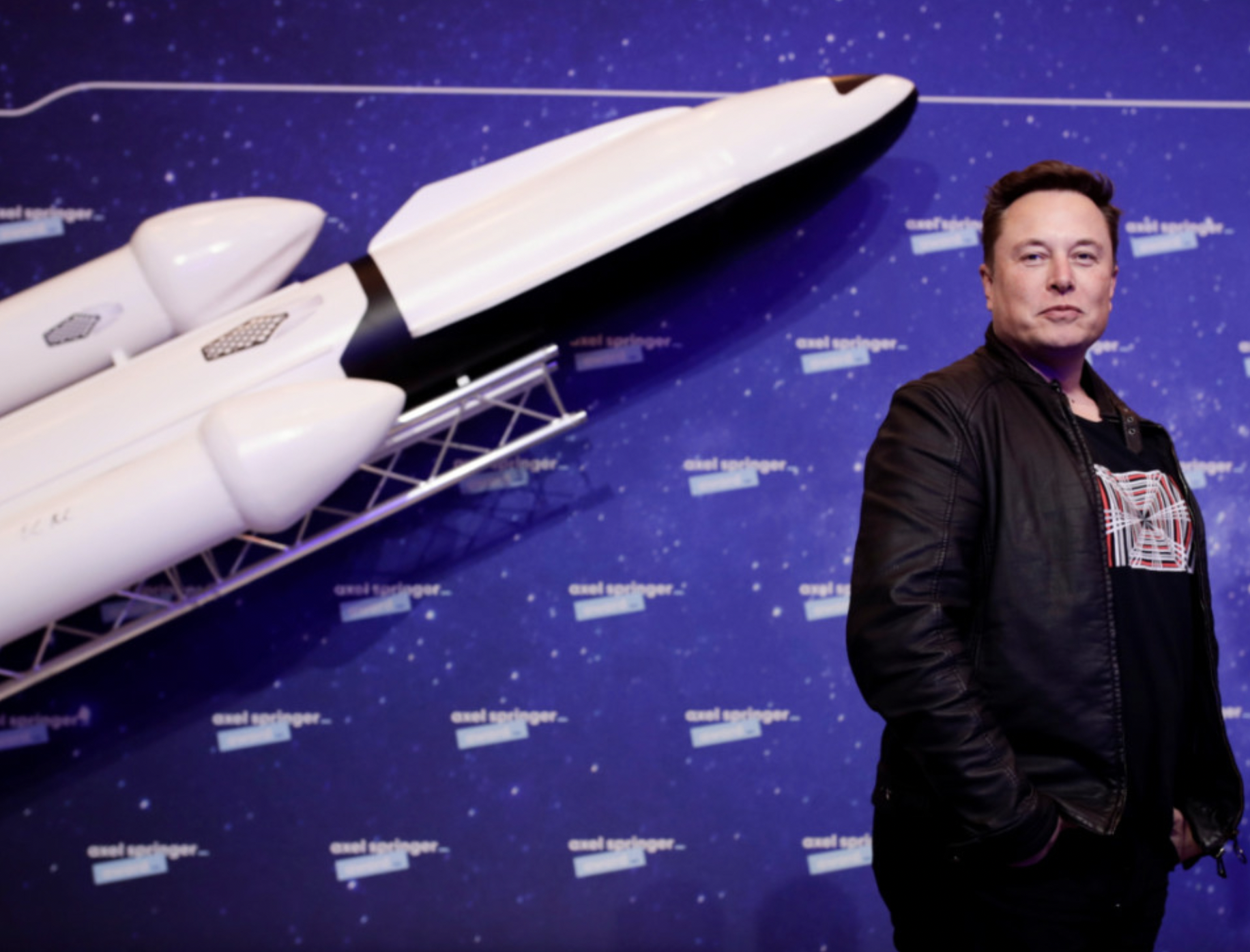 Полет на Марс Илон Маск отложит и займется политикой