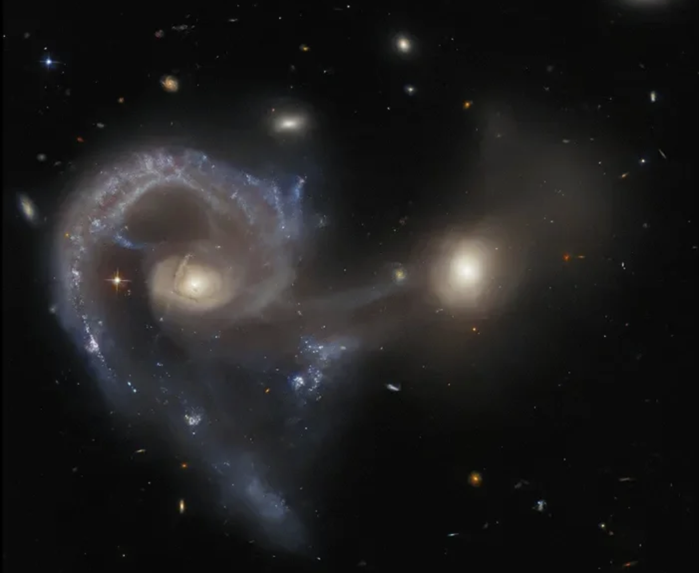 Аварію галактики зафіксував Hubble