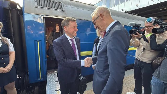 Глава МЗС Німеччини прибув до Києва
