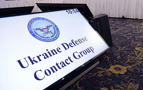 Буде присутній і глава Пентагону - стала відома дата нового 