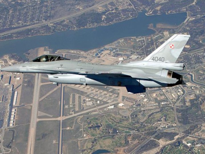 Через масовану атаку рф на Луцьк і Житомир Польща піднімала авіацію