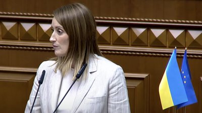 ЄС рухатиметься до відмови від російської нафти та газу, - Мецола