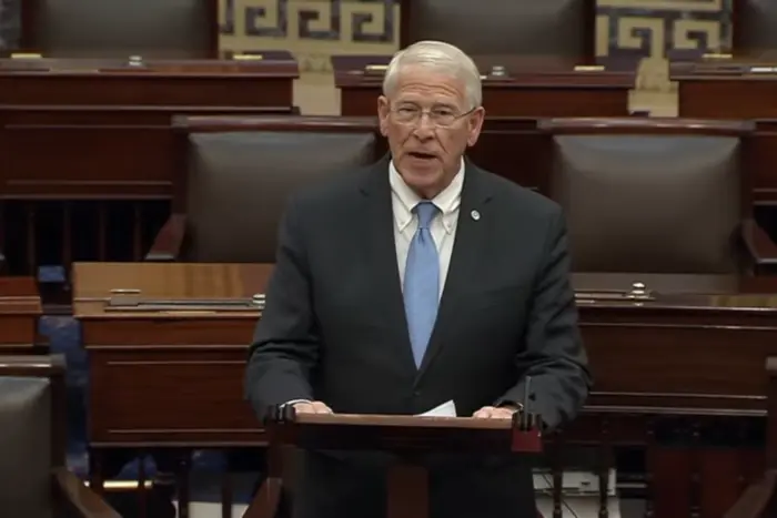 Виступив на підтримку України сенатор-республіканець Роджер Вікер