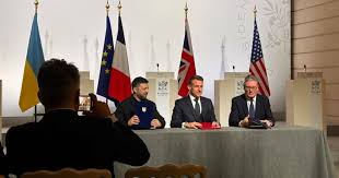 Підписали декларацію про майбутнє розміщення військ в Україні Зеленський, Макрон і Стармер