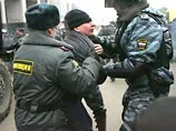 Нижегородские милиционеры пытали мужчину и старались утопить его в Волге, "потому что лысый"