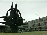The Financial Times. НАТО высылает двух российских дипломатов