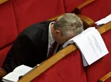 Нардепи змінили регламент і фактично дозволили собі взагалі не ходити на роботу