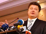 Порошенко просить перестати стежити за намірами і почати аналізувати результати дії влади