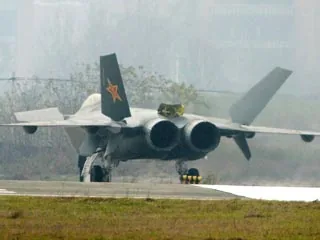 Китайский истребитель пятого поколения - гроза русского Т-50 и американского F-22 - впервые испытан в полете. ВИДЕО. ФОТО