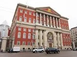 Собянин утвердил план пятилетки и предупредил: "Бедных и честных чиновников в нашей стране не будет никогда"