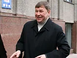 Екс-голова Держкомрезерву Поживанов притулку не потребує - у нього посвідка на проживання в Австрії