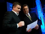 Янукович і Льовочкін оприлюднили декларації: президент заробив у 150 разів менше, ніж голова АП