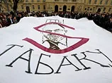 Луцькі студенти влаштували сатиричний карнавал проти Табачника та вимагали його відставки