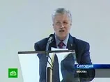 Миронов на съезде "Справедливой России" обвинил "ЕдРо" в грабеже страны
