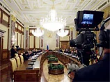 Эксперты разоблачают коррупционеров России в правящих верхах, создавших целые "семейные кланы власти"
