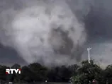 В США сняли на ВИДЕО небывалый торнадо шириной в милю. Сотни погибших