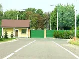 Близько 60 журналістів приїхали в Межигір'я. "Стоп цензурі!" оскаржить заборону проведення акції журналістів там