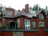 107 мільйонів гривень з"їдають дачі чиновників,як всі бібліотеки України