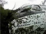 В Благовещенске пассажирскому самолету, промахнувшемуся мимо полосы, оторвало крыло и шасси (ВИДЕО)