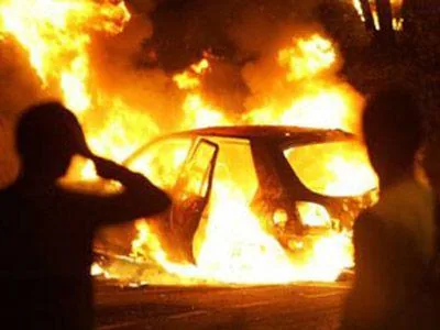 На западе Берлина неизвестные подожгли 11 автомобилей