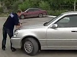 Начальник ГИБДД Приморья пытался задавить журналиста. ВИДЕО