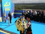 Пенсіонерку посадили за вінок Януковича, двоє людей - невиїзні