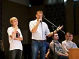 Немцова победил Навальный