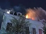 В Екатеринбурге сгорел деревянный дом: есть жертвы