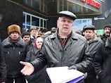 В Києві від міськради вимагають висловити недовіру ВРУ, в Донецьку протестують проти дій нинішньої влади.