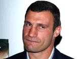 Врач обнаружил у Кличко-старшего симптомы болезни Паркинсона