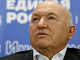 В Москву вернулся Юрий Лужков, своей жене он возвращаться запретил