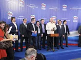 ЕР, объявив о победе, наметила для себя курс тандема. Блоггеров поразили кадры ТВ. ВИДЕО