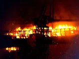 Во Владивостоке горит мост, строящийся к саммиту АТЭС. ВИДЕО