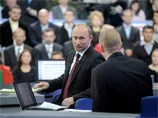 Брутальний із супротивниками, вульгарно-дотепний і сповнений сил - Путін-шоу