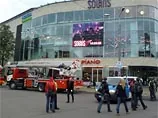 В новейшем ТЦ в Таллине рухнул потолок и хлынула вода