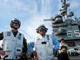 Авианосец США репетирует войну с вымышленными странами