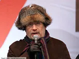 Объединиться и провести свои праймериз перед выборами призвал оппозицию Акунин