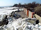В Маріуполі "льодовиковий період" викликало замерзле море з потеплінням