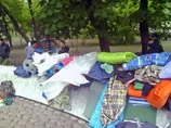 Басманный суд разделался с "Оккупай Абай": там гадят и раздевают машины
