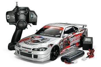 Радиоуправляемые машинки — лучший подарок детям, которому обрадуются и их родители