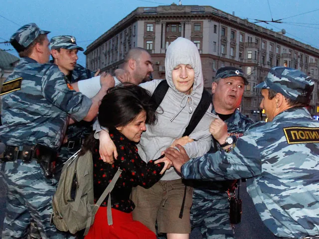Депутатам от оппозиции не дали превратить лагерь в фестиваль