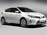 Перші фото нової моделі Auris надала Toyota