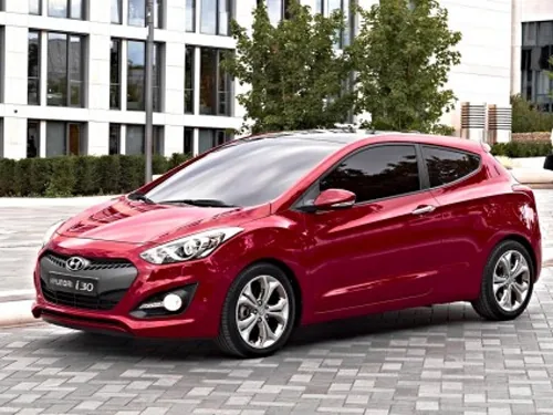 Фото трихдверного Hyundai i30 з'явилися в Інтернеті