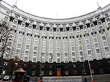 У найжорсткішому бюджеті за всю історію кабмін себе не образив : штат розширено до 720 осіб, апарат - до 52