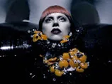 Lady Gaga не может ходить, поэтому она отменяет концерты