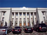 На утримання кожного службового автомобіля Рада витрачає по 150 тисяч
