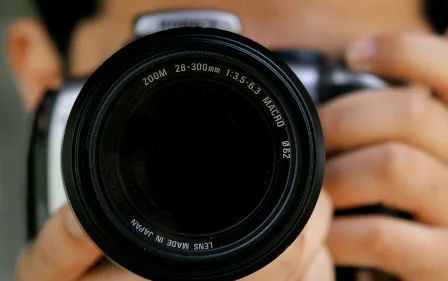 Заказать услуги известного украинского фотографа Валентина Христича можно на его персональном сайте
